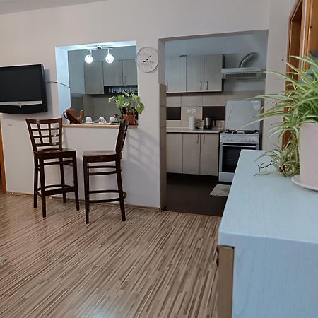 3-Bedroom Newhome โมสตาร์ ภายนอก รูปภาพ