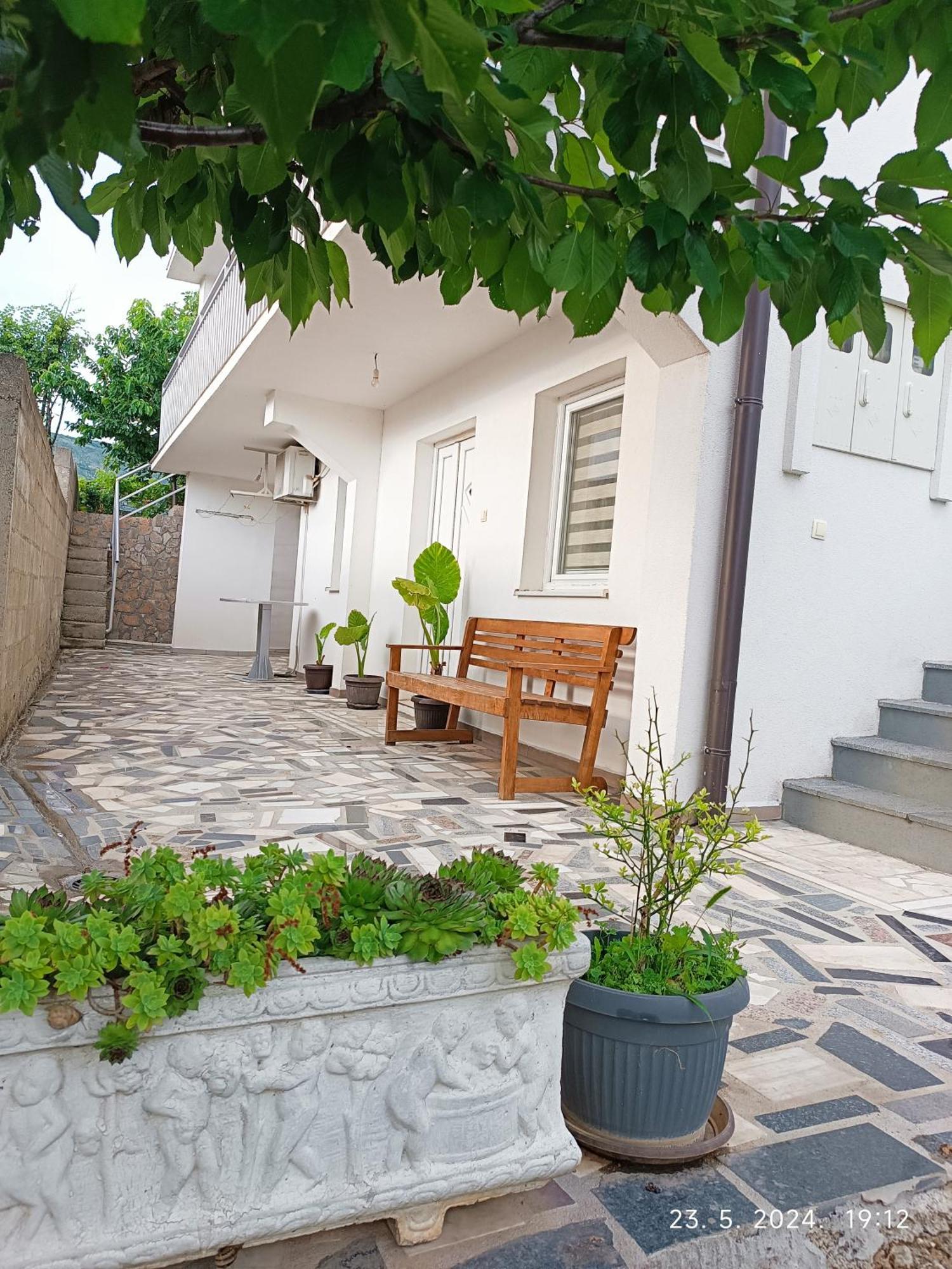 3-Bedroom Newhome โมสตาร์ ภายนอก รูปภาพ